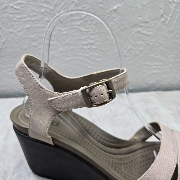 Crocs Ankle Strap Wedge Sandals 9 Taupe Open Toe Strappy Retro Comfort Platform - Picture 10 of 12